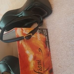Black platform sandals